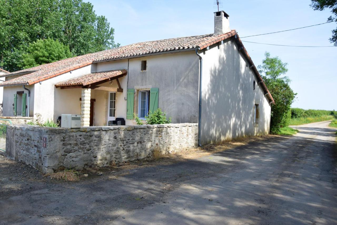 Maison Charismatique A Saint-Germier Avec Jardin Cloture. Екстер'єр фото