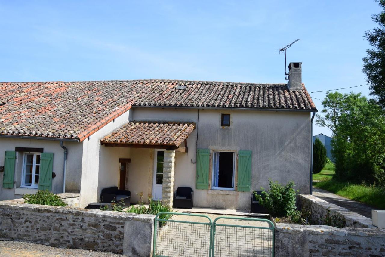 Maison Charismatique A Saint-Germier Avec Jardin Cloture. Екстер'єр фото
